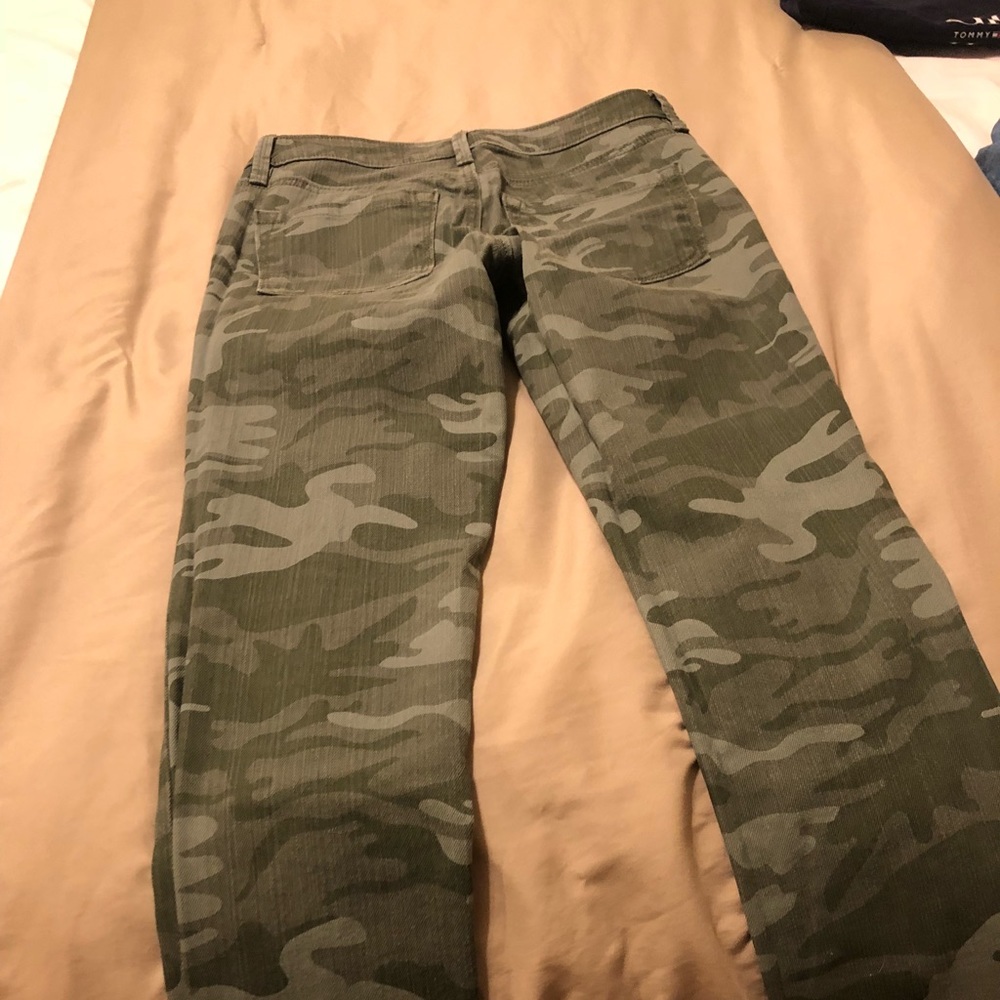 Loft camouflage jeans